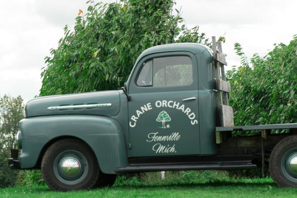 crane orchard truck